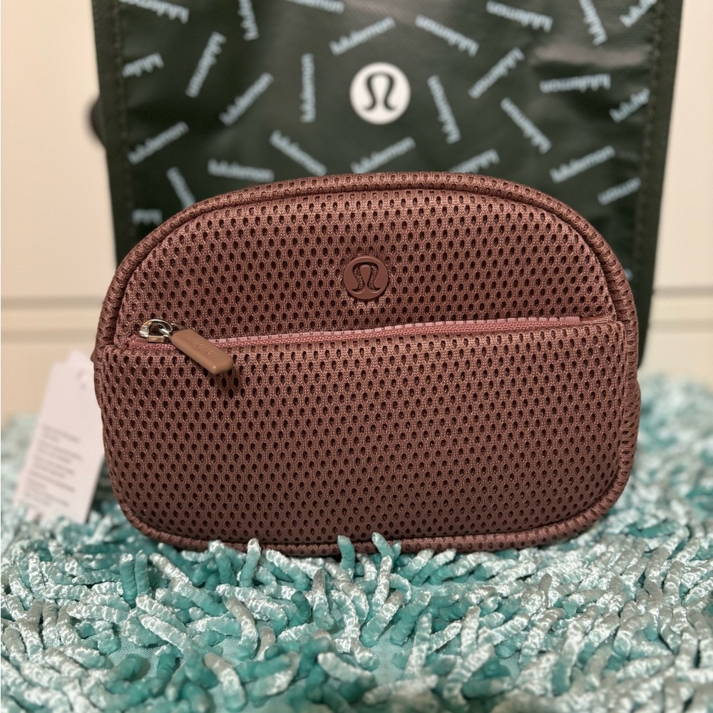 Authentic Brand New Lululemon City Essentials Mini Pouch Knit Mesh